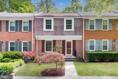 5262 Lonsdale Dr, Springfield, VA 22151