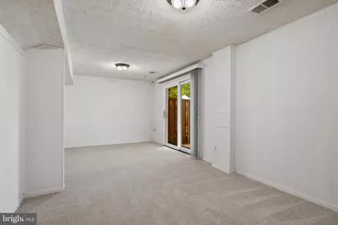 5262 Lonsdale Dr, Springfield, VA 22151 photo 36