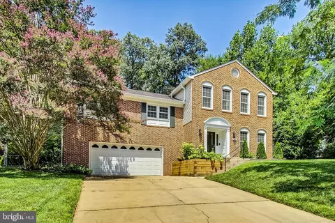 7406 Calamo St, Springfield, VA 22150