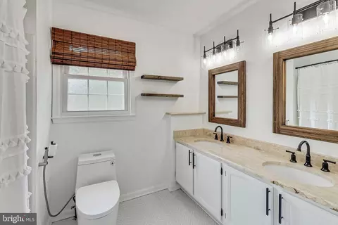 Bath - 7406 Calamo St, Springfield, VA 22150 photo 2 of 5