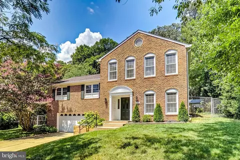 Exterior - 7406 Calamo St, Springfield, VA 22150 photo 3 of 13
