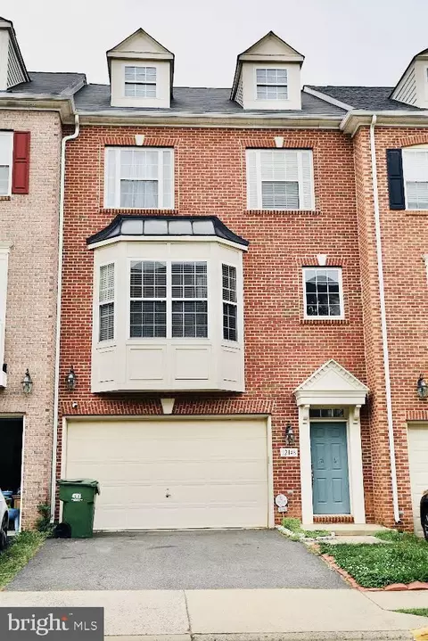 12148 Monteith Ln, Fairfax, VA 22030