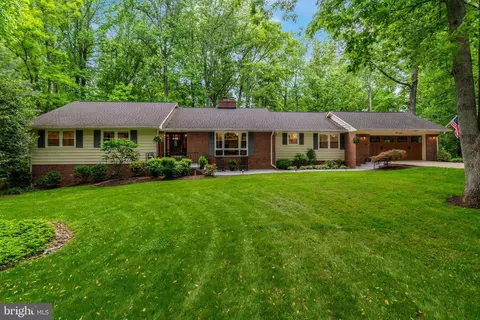 5110 Gunpowder Rd, Fairfax, VA 22030