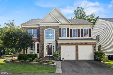 6038 Ashby Heights Cir, Alexandria, VA 22315