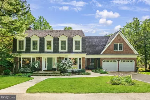 1490 Old Ash Grv, Vienna, VA 22182