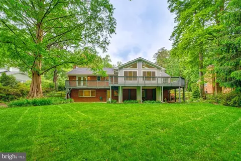 6557 Dearborn Dr, Falls Church, VA 22044