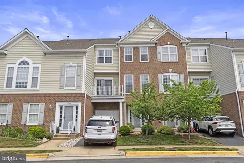 6314 Eagle Ridge Ln #B, Alexandria, VA 22312