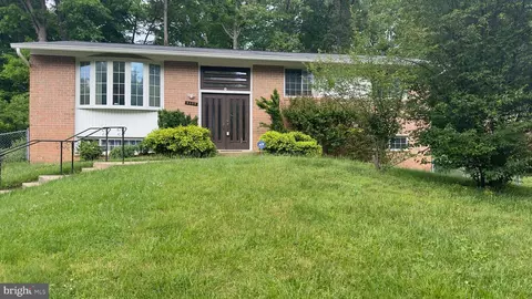 5305 Gainsborough Dr, Fairfax, VA 22032