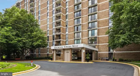 2300 Pimmit Dr #105, Falls Church, VA 22043