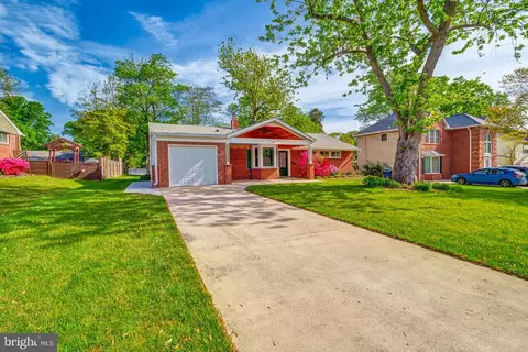 7406 Gresham St, Springfield, VA 22151 photo 2