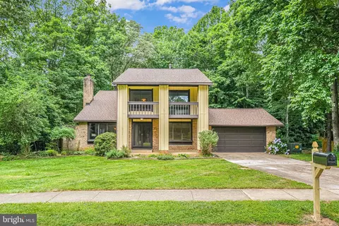 5408 Southport Ln, Fairfax, VA 22032