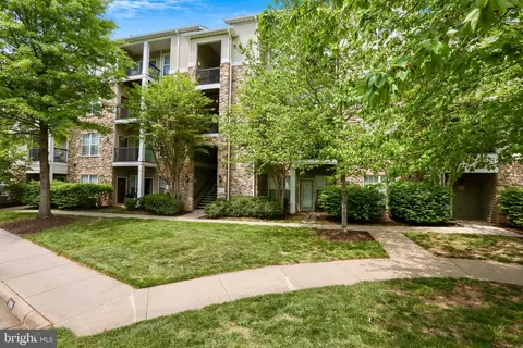 5142 M Brittney Elyse Cir #5142M, Centreville, VA 20120