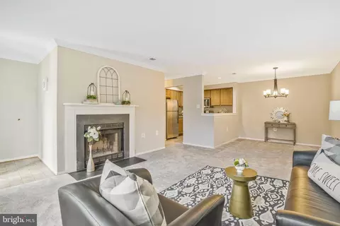 7815 B Harrowgate Cir #150, Springfield, VA 22152 photo 3