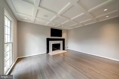 Living - 6202 Nethercombe Ct, Mclean, VA 22101 photo 4 of 6