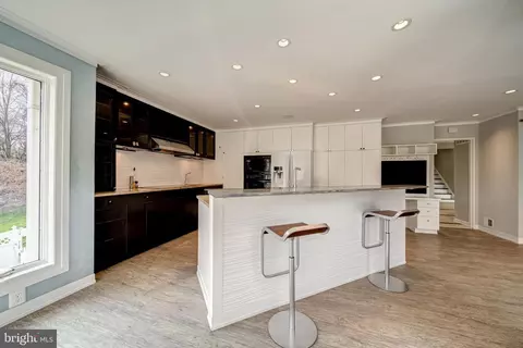 Kitchen - 6202 Nethercombe Ct, Mclean, VA 22101 photo 2 of 7