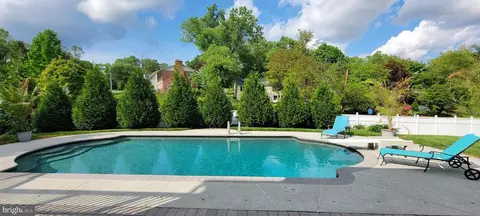 Exterior - 6202 Nethercombe Ct, Mclean, VA 22101 photo 1 of 22