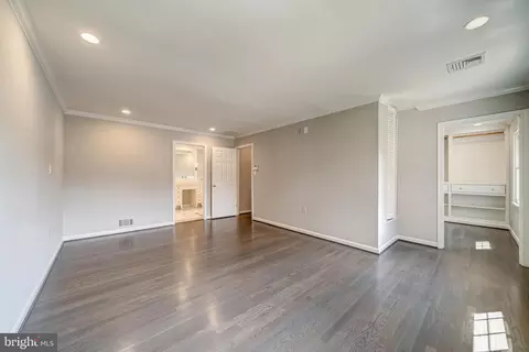 Bedroom - 6202 Nethercombe Ct, Mclean, VA 22101 photo 2 of 9