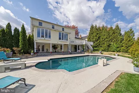 Exterior - 6202 Nethercombe Ct, Mclean, VA 22101 photo 8 of 22