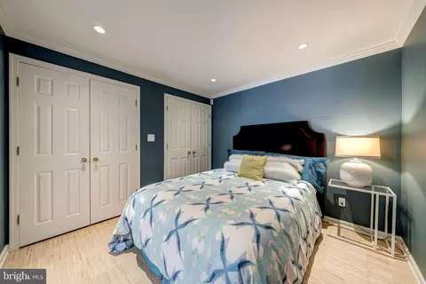 Bedroom - 6202 Nethercombe Ct, Mclean, VA 22101 photo 8 of 9