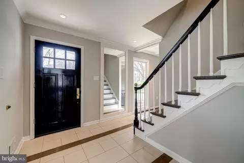 Entry Way - 6202 Nethercombe Ct, Mclean, VA 22101 photo 1 of 5
