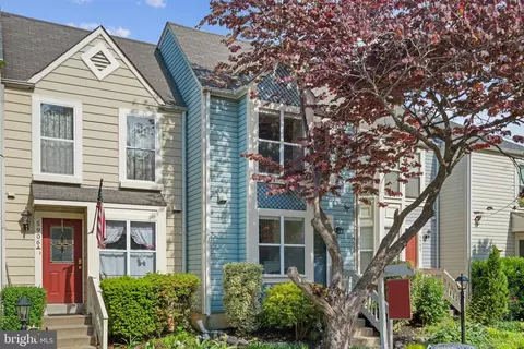 5904 Saint Giles Way, Alexandria, VA 22315