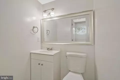 8056 Dulciana Ct, Springfield, VA 22153 photo 19