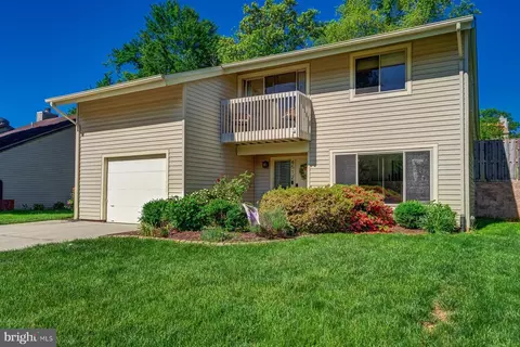 4512 Flintstone Rd, Alexandria, VA 22306