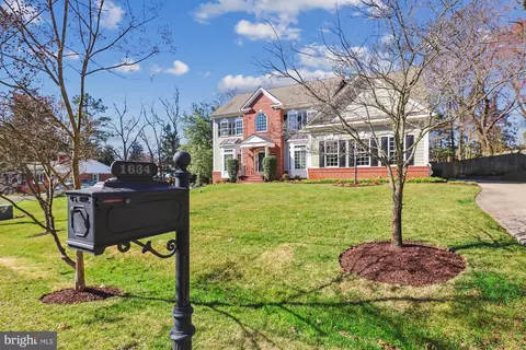 Exterior - 1634 Hicks Dr, Vienna, VA 22182 photo 13 of 13