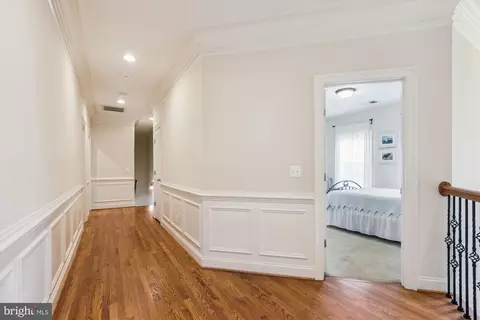 Entry Way - 1634 Hicks Dr, Vienna, VA 22182 photo 7 of 8