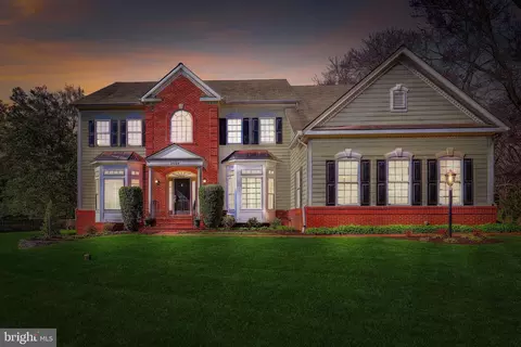 1634 Hicks Dr, Vienna, VA 22182
