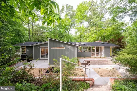 7218 Stafford Rd, Alexandria, VA 22307