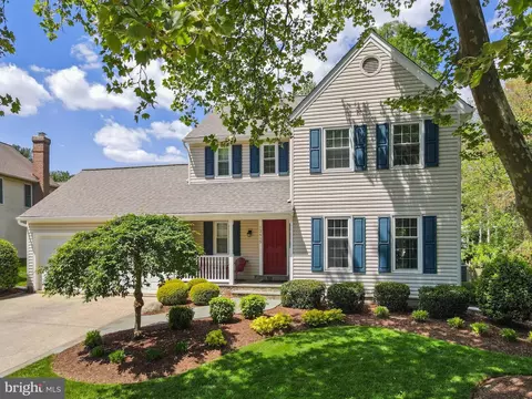 12615 Rock Ridge Rd, Herndon, VA 20170