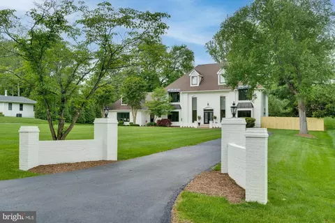 Exterior - 2108 Post Rd, Vienna, VA 22181 photo 16 of 18