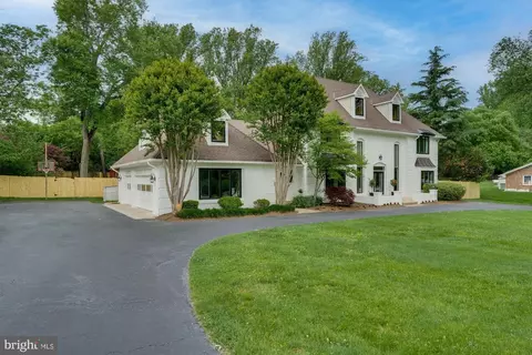 Exterior - 2108 Post Rd, Vienna, VA 22181 photo 13 of 18