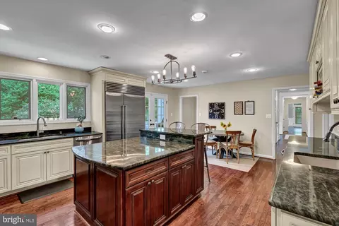 Kitchen - 2108 Post Rd, Vienna, VA 22181 photo 7 of 8
