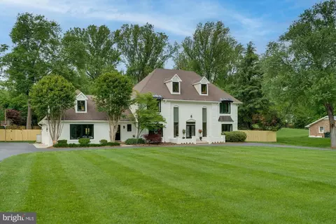 Exterior - 2108 Post Rd, Vienna, VA 22181 photo 14 of 18
