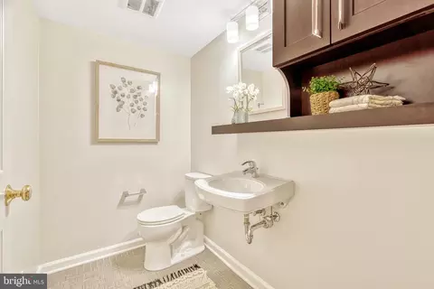 Bath - 9013 Digory Ct, Burke, VA 22015 photo 1 of 10
