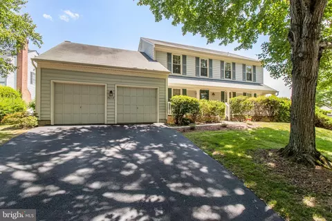 9013 Digory Ct, Burke, VA 22015