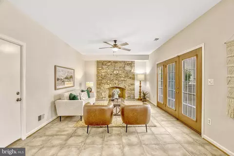 Living - 9013 Digory Ct, Burke, VA 22015 photo 4 of 5