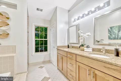 Bath - 9013 Digory Ct, Burke, VA 22015 photo 3 of 10