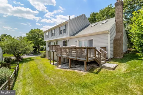 Exterior - 9013 Digory Ct, Burke, VA 22015 photo 6 of 14