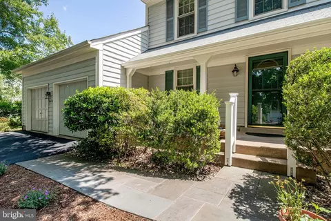 Exterior - 9013 Digory Ct, Burke, VA 22015 photo 3 of 14
