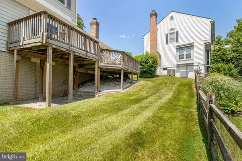 Exterior - 9013 Digory Ct, Burke, VA 22015 photo 5 of 14