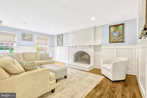 1575 Forest Villa Ln, Mclean, VA 22101 photo 13