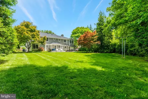 1575 Forest Villa Ln, Mclean, VA 22101 photo 33