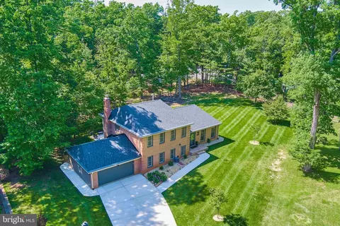 12010 Trotter Ln, Reston, VA 20191