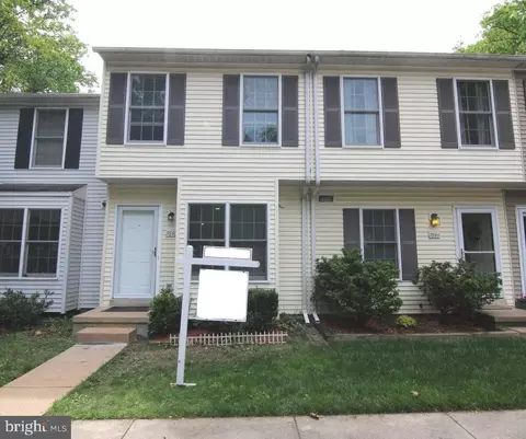 7646 Wood Mist Ln, Falls Church, VA 22043