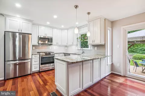 7100 Dudrow Ct, Springfield, VA 22150 photo 10