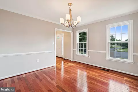 7100 Dudrow Ct, Springfield, VA 22150 photo 7