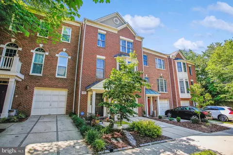 4024 Heatherstone Ct, Fairfax, VA 22030